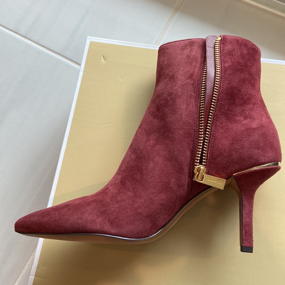 Michael Kors suede bootie size 7 - Picture 2 of 5